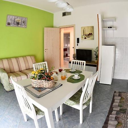 Villa Affitti turistici: OASI FELICE Torrile Esterno foto